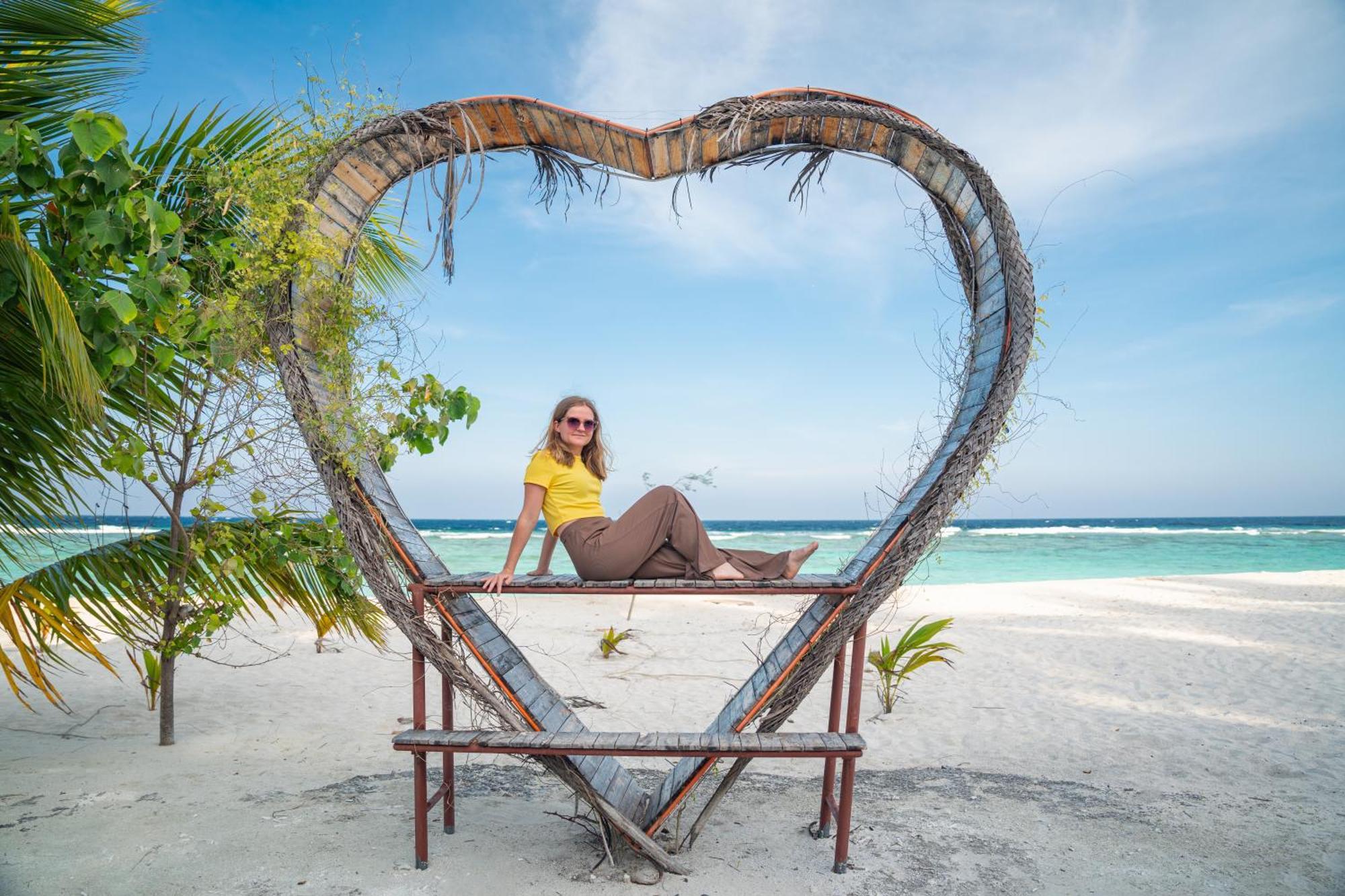 Turtle Maldives - Your Gateway To The Beach & Marine Adventures Await! Omadhoo Exterior photo
